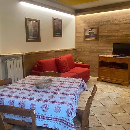 Baita Arianna Appartement Colle Colle Sestriere Buitenkant foto