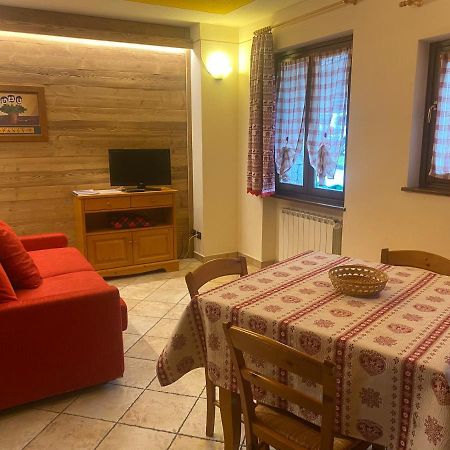 Baita Arianna Appartement Colle Colle Sestriere Buitenkant foto