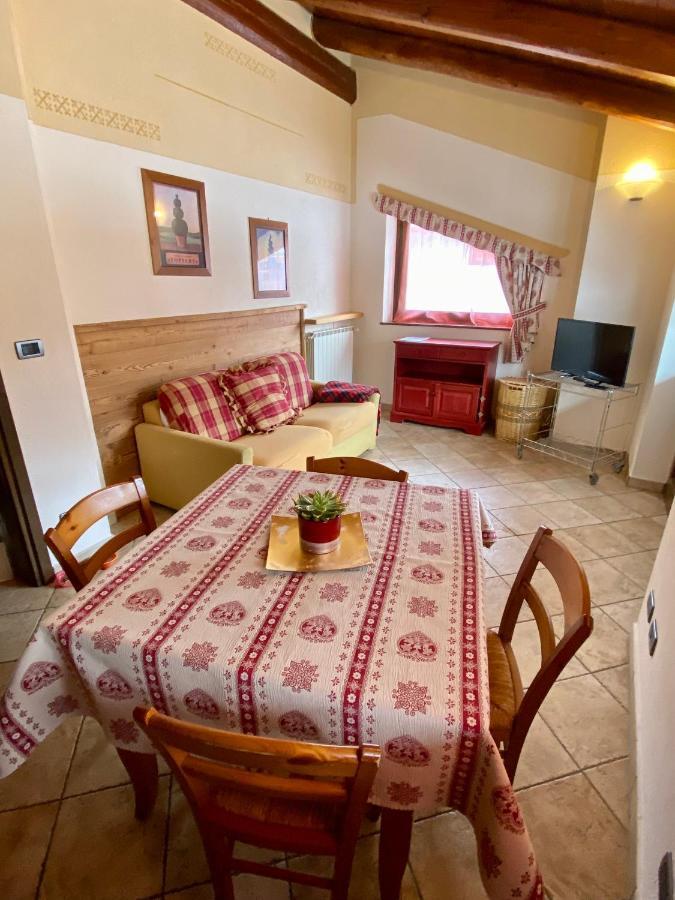 Baita Arianna Appartement Colle Colle Sestriere Buitenkant foto
