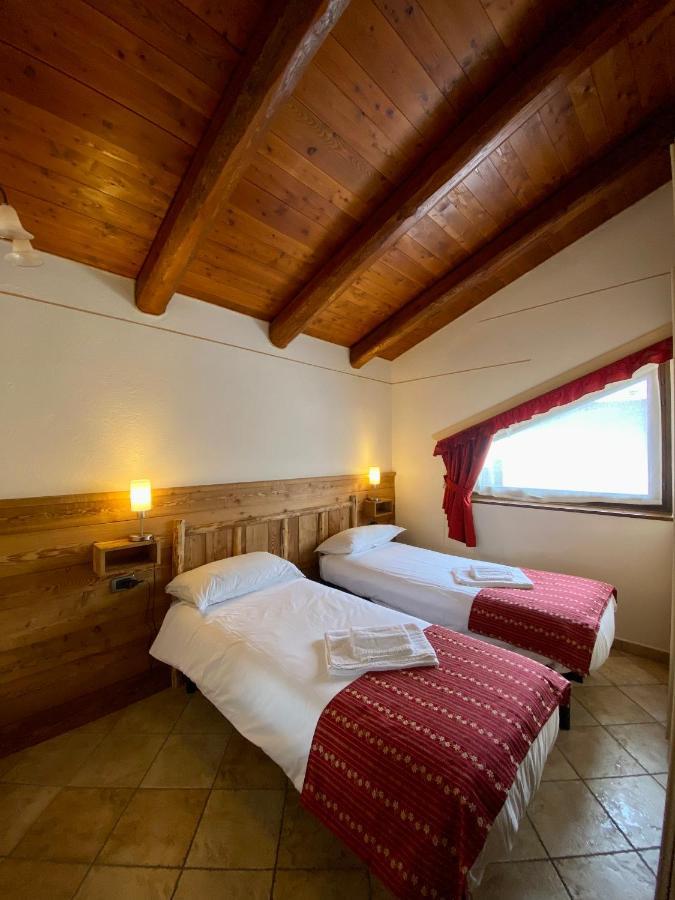 Baita Arianna Appartement Colle Colle Sestriere Buitenkant foto