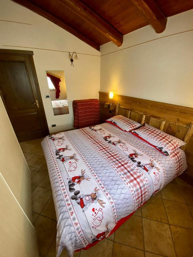 Baita Arianna Appartement Colle Colle Sestriere Buitenkant foto