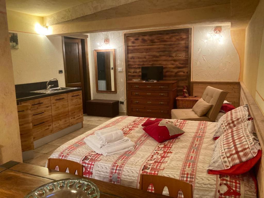 Baita Arianna Appartement Colle Colle Sestriere Buitenkant foto