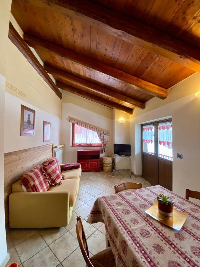 Baita Arianna Appartement Colle Colle Sestriere Buitenkant foto